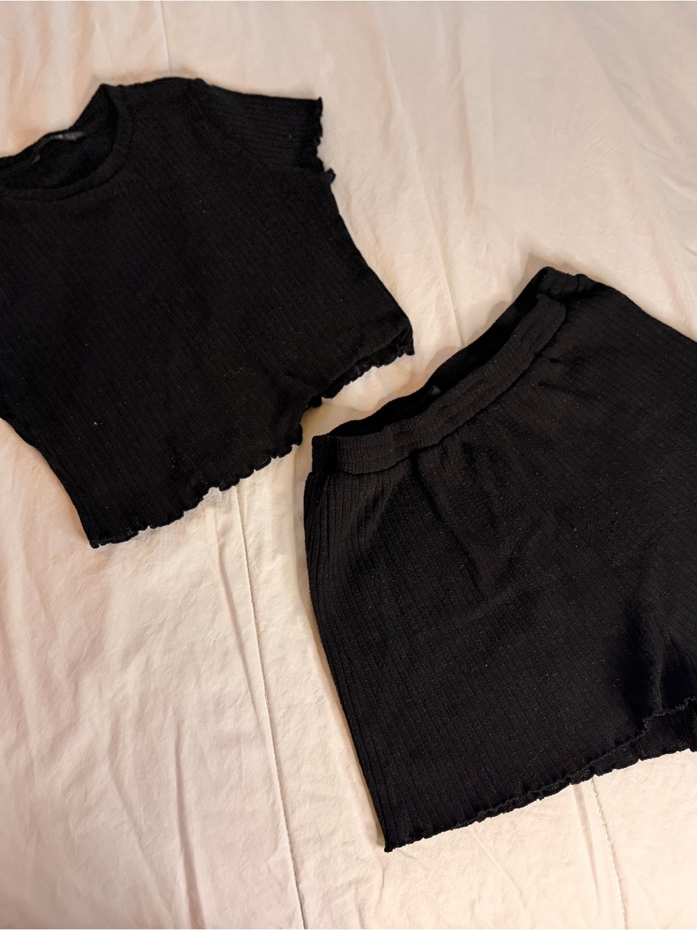 SHEIN Black Ribbed 2 Piece Crop Top & Shorts Set – Size Medium